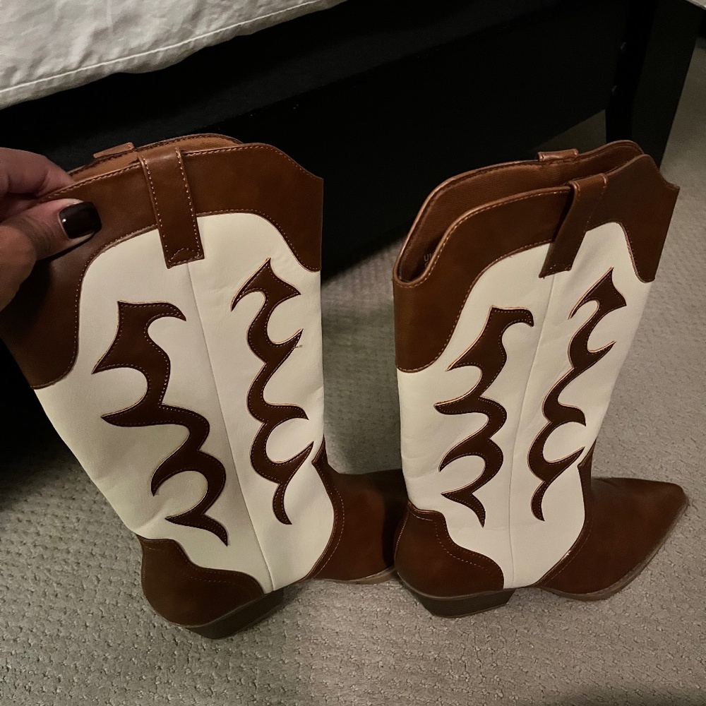 Cowboy boots - Brown and White